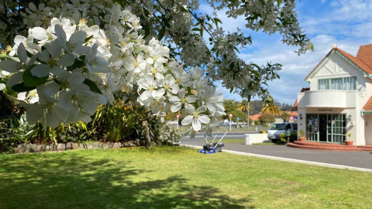 Rotorua Coachman Spa Motel Bagian luar foto