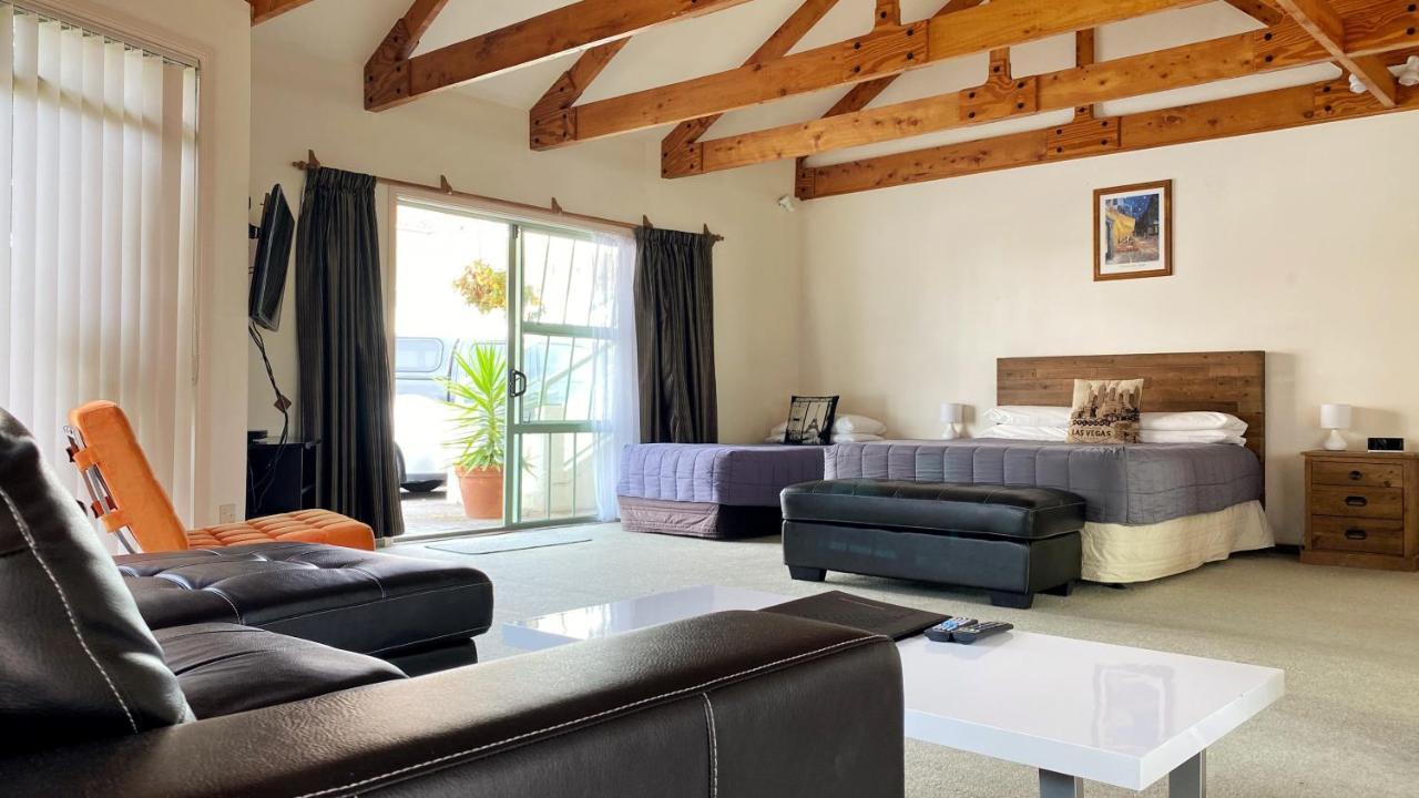 Rotorua Coachman Spa Motel Bagian luar foto
