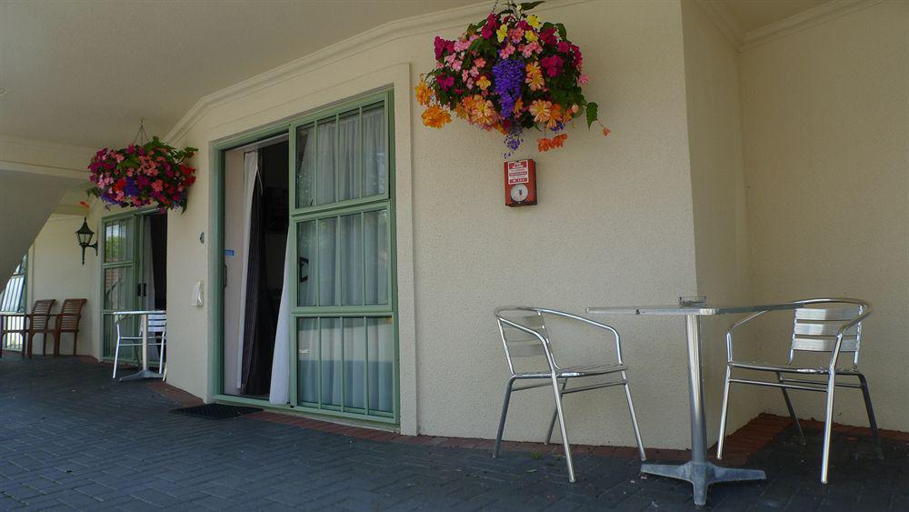 Rotorua Coachman Spa Motel Bagian luar foto