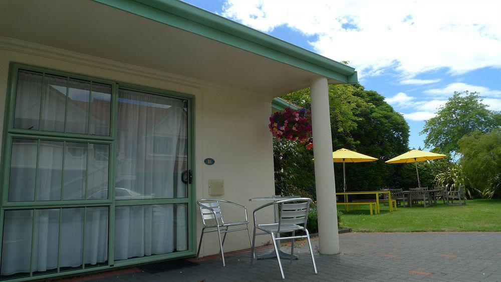 Rotorua Coachman Spa Motel Bagian luar foto